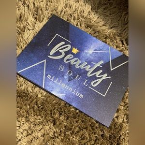 Blue eye shadow pallet